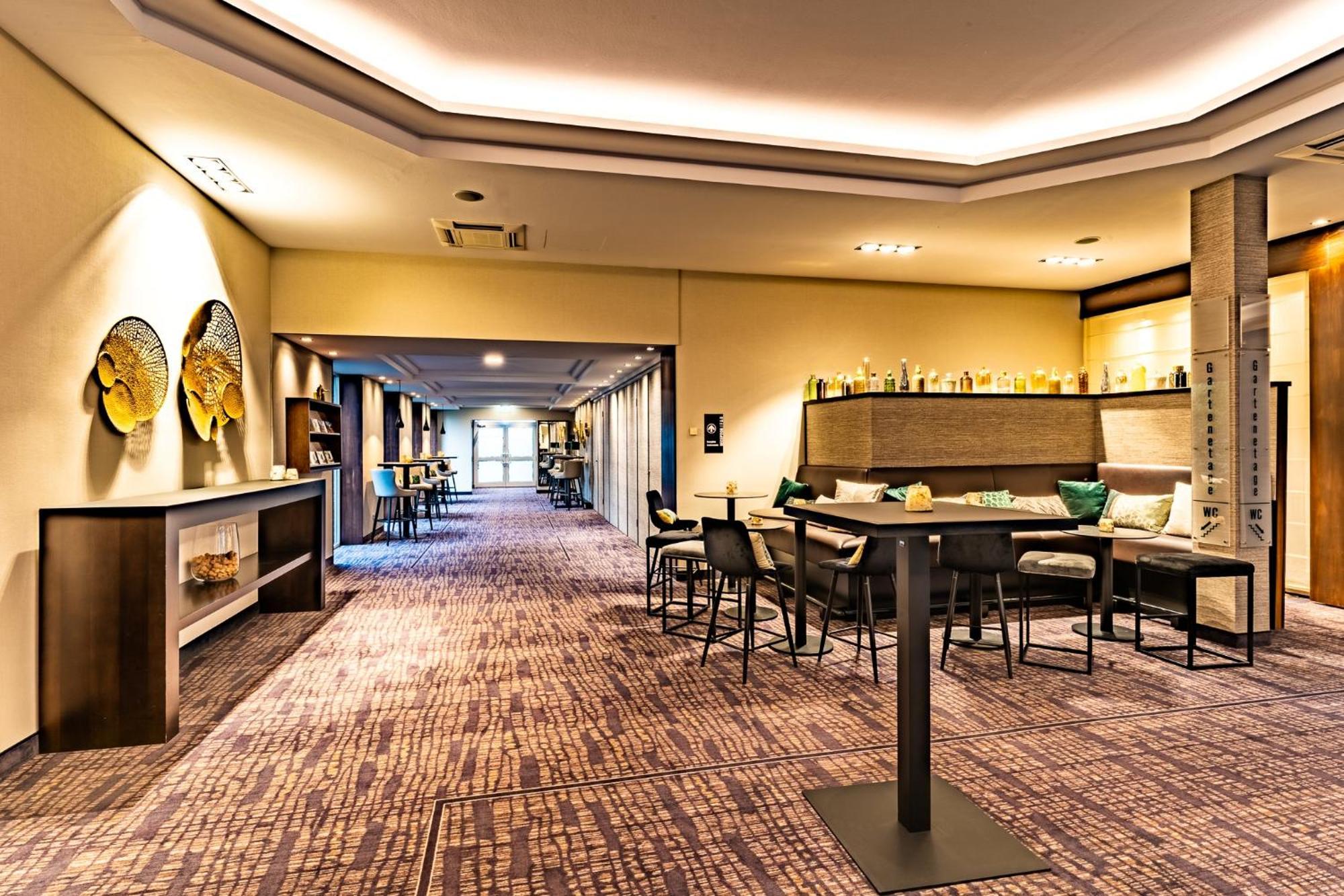 Wellings Parkhotel คัมพ์ลินท์ฟอร์ท ภายนอก รูปภาพ